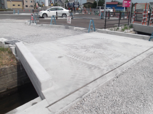 片側斜橋